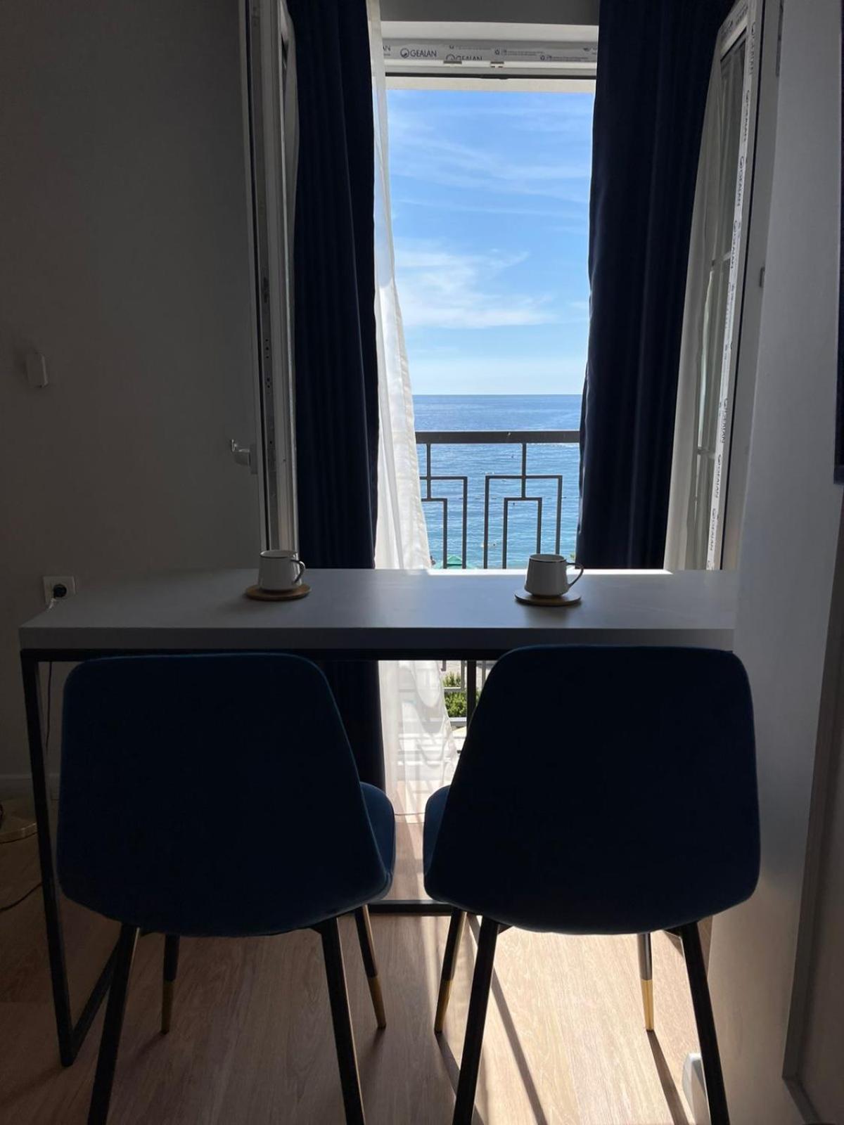 Lungomare Apartments Petrovac Exteriör bild